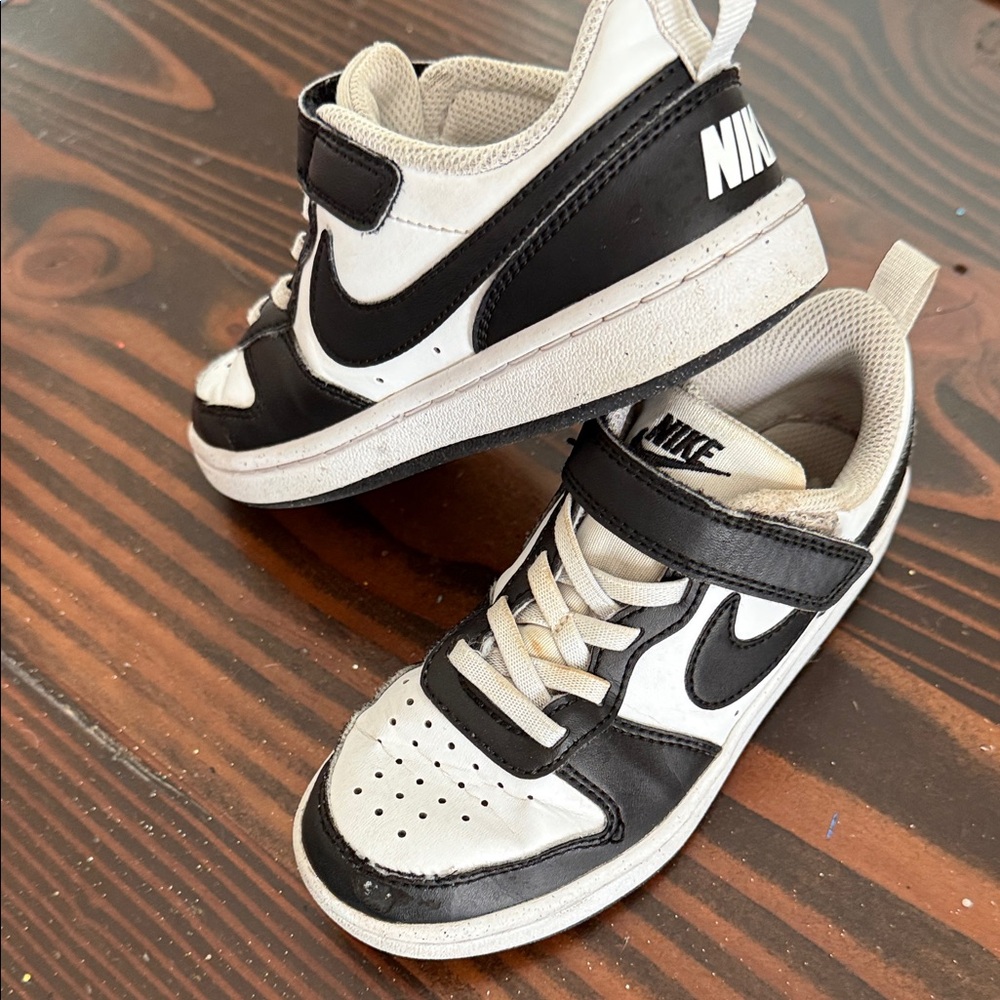 Nike Kids Black and White Sneakers